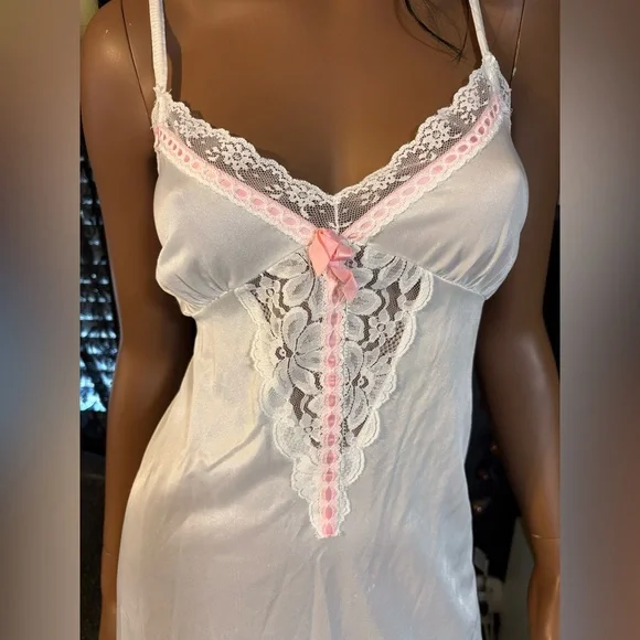 Vintage Queentex White Slip Dress With White Lace & Pink Ribbon!! (L) - Picture 4 of 8